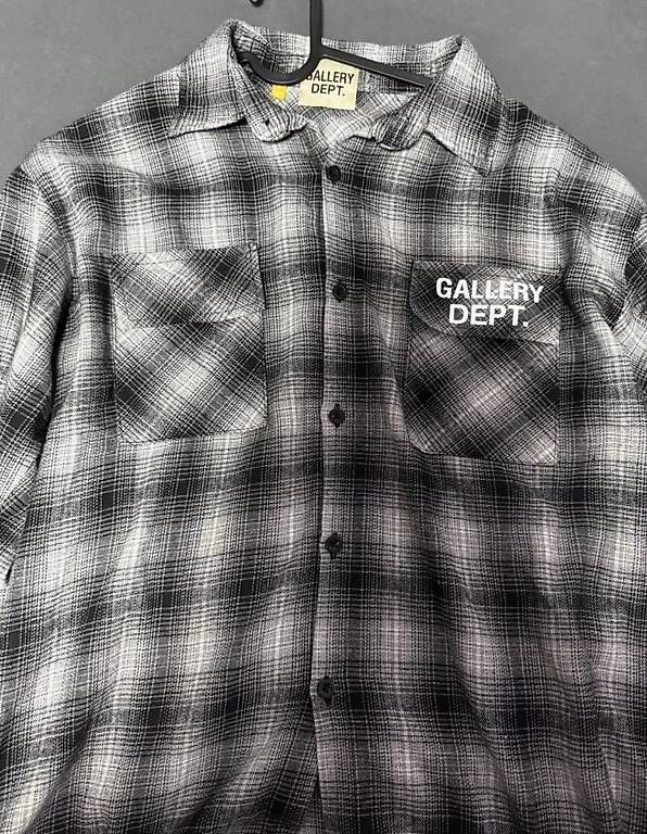 Chemises: Hemd Gallery Dept – D'occasion à Lupfig par CEichi812