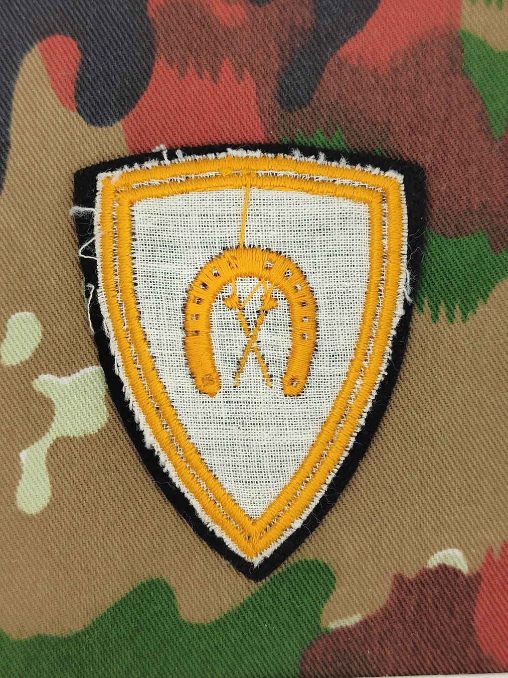 Schweizer Armee Placchette & Badge: Funktionsabzeichen Orthopädischer Hufschmied Ord. 1968 – Usato da Bauma venduto da SwissMilitaria 1