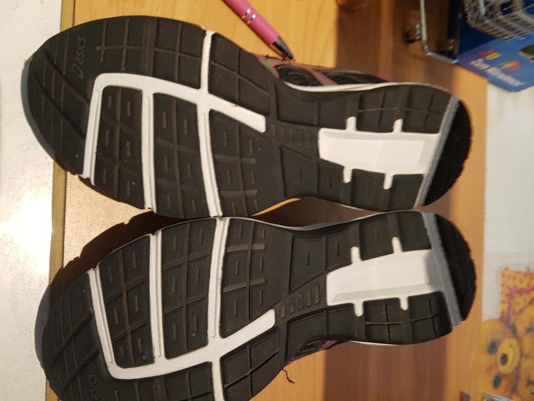Asics Damenschuhe: Sportschuh asics gr 36 k2 – Gebraucht aus Schwarzenburg von Sunny0290 1