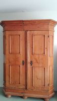 Wellenschrank, Antik  (139 x 61 x 176 cm)