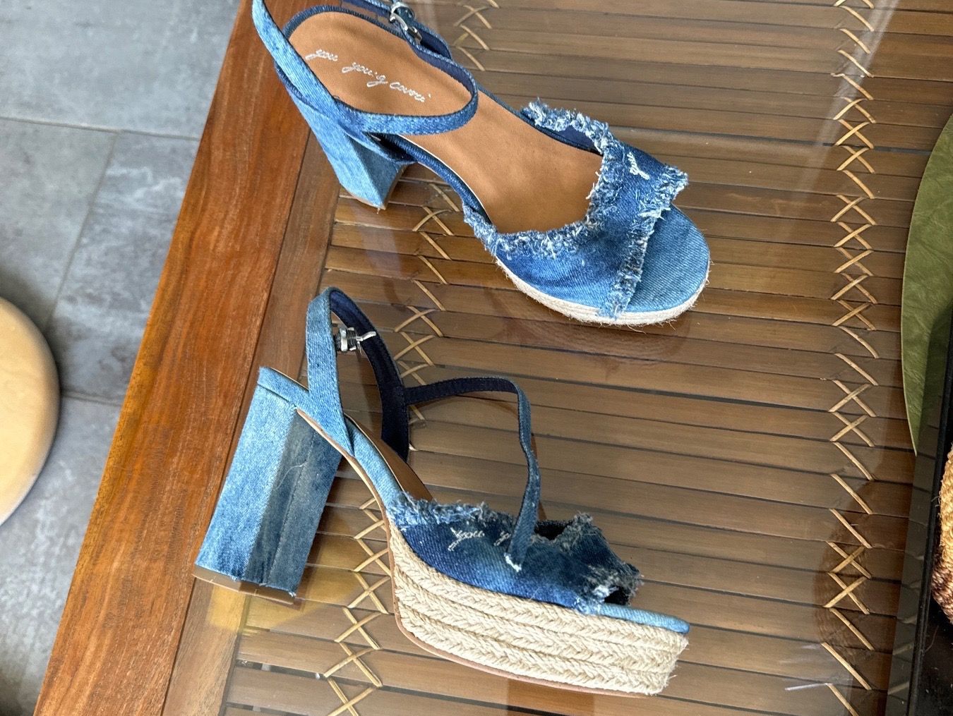 Scarpe da donna: Sandales talons hauts – Usato da Vuisternens-Romont venduto da gol_xp6p 5