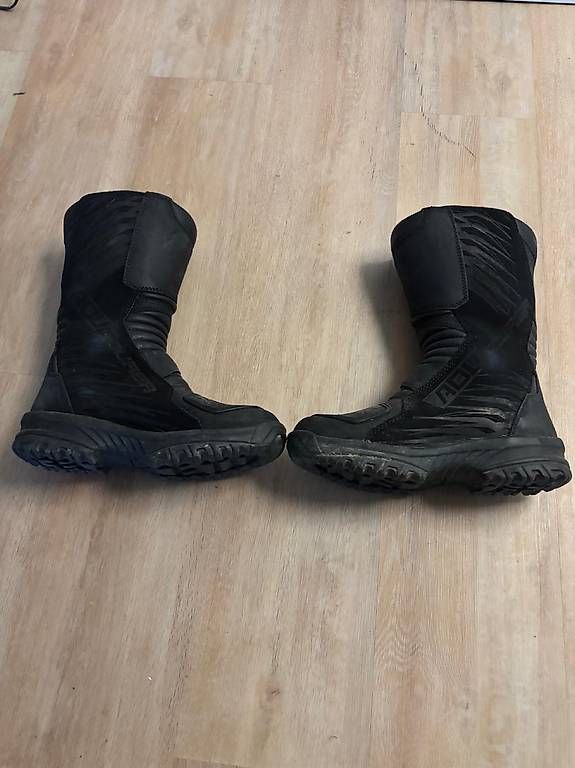 Chaussures femmes: BOTTES FORMA – D'occasion à Collombey par qua_lb8f 3