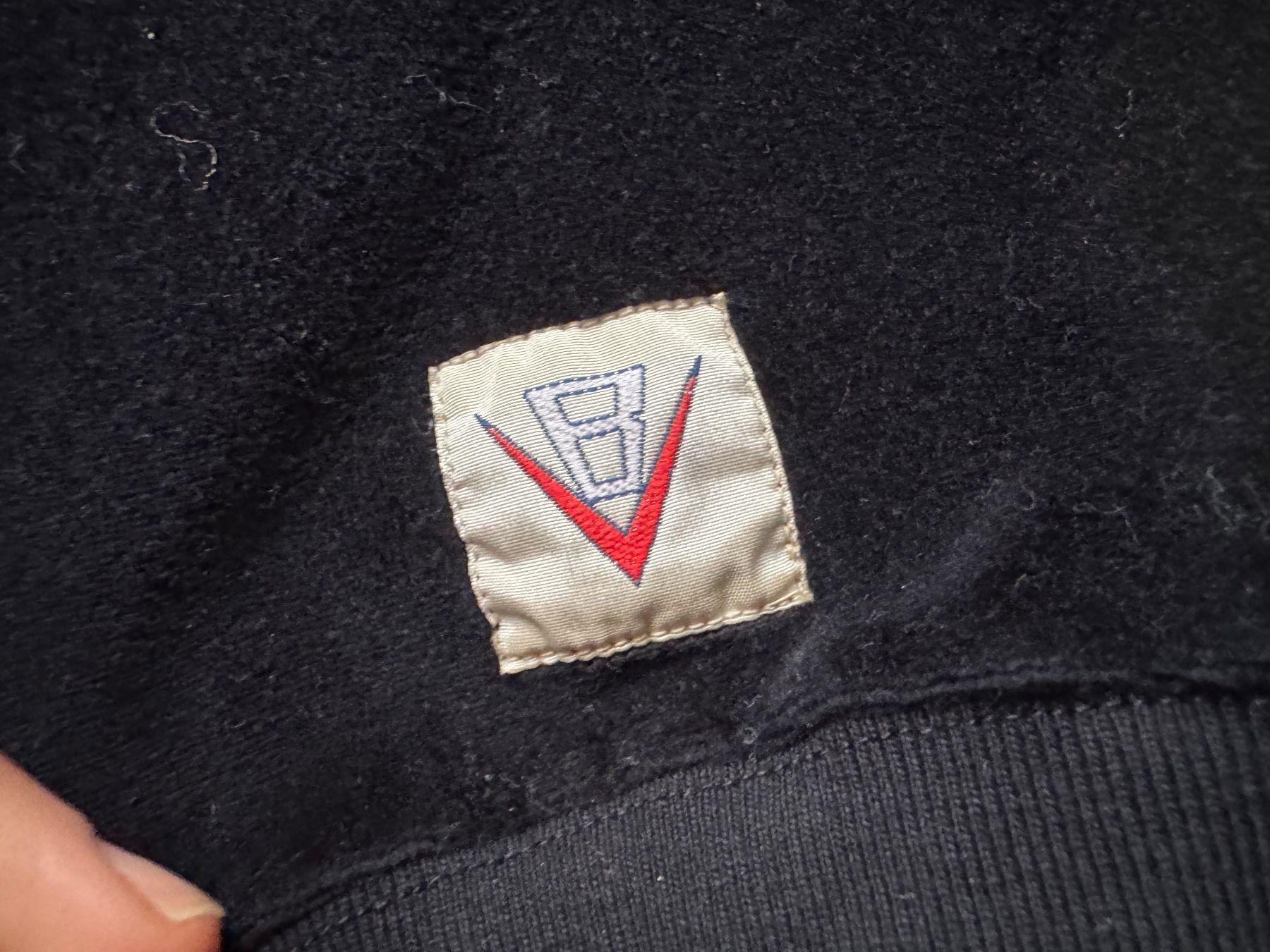 Burton Pullover & Sweatshirts: Vintage 1990 Burton pullover Sz M / L – Gebraucht aus Neuchâtel von _Easy_to_Find_ 2