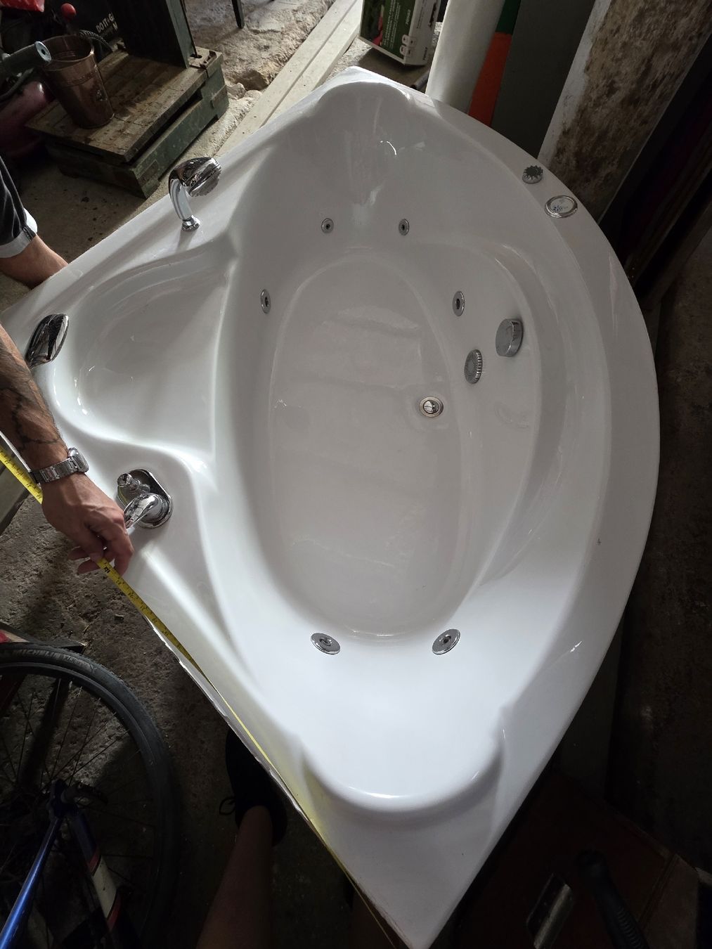Vasche da bagno: Baignoire d'angle hydromassante Sirem – Usato da Collonges venduto da 2D_Collector 2