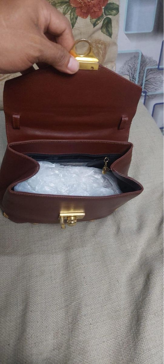 Salvatore Ferragamo Borse da donna: Salvatore Ferragamo Leather Bag – Usato da St.Josefen venduto da lop_lh8d 6