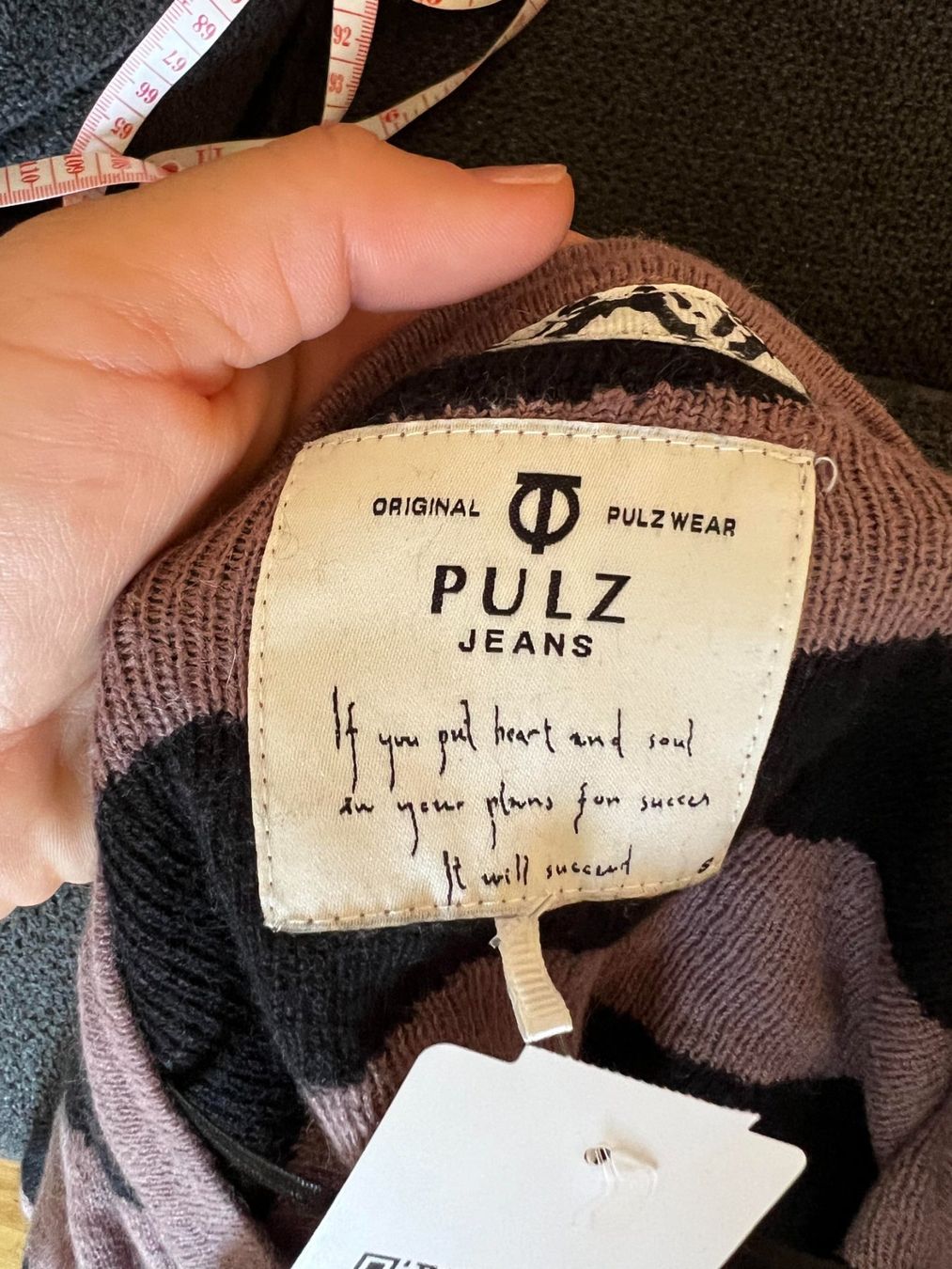 Maglioni & Felpe: 🔹Pulli S/M 70Cotton 🔹 – Usato da Riehen venduto da edu_92w7 6