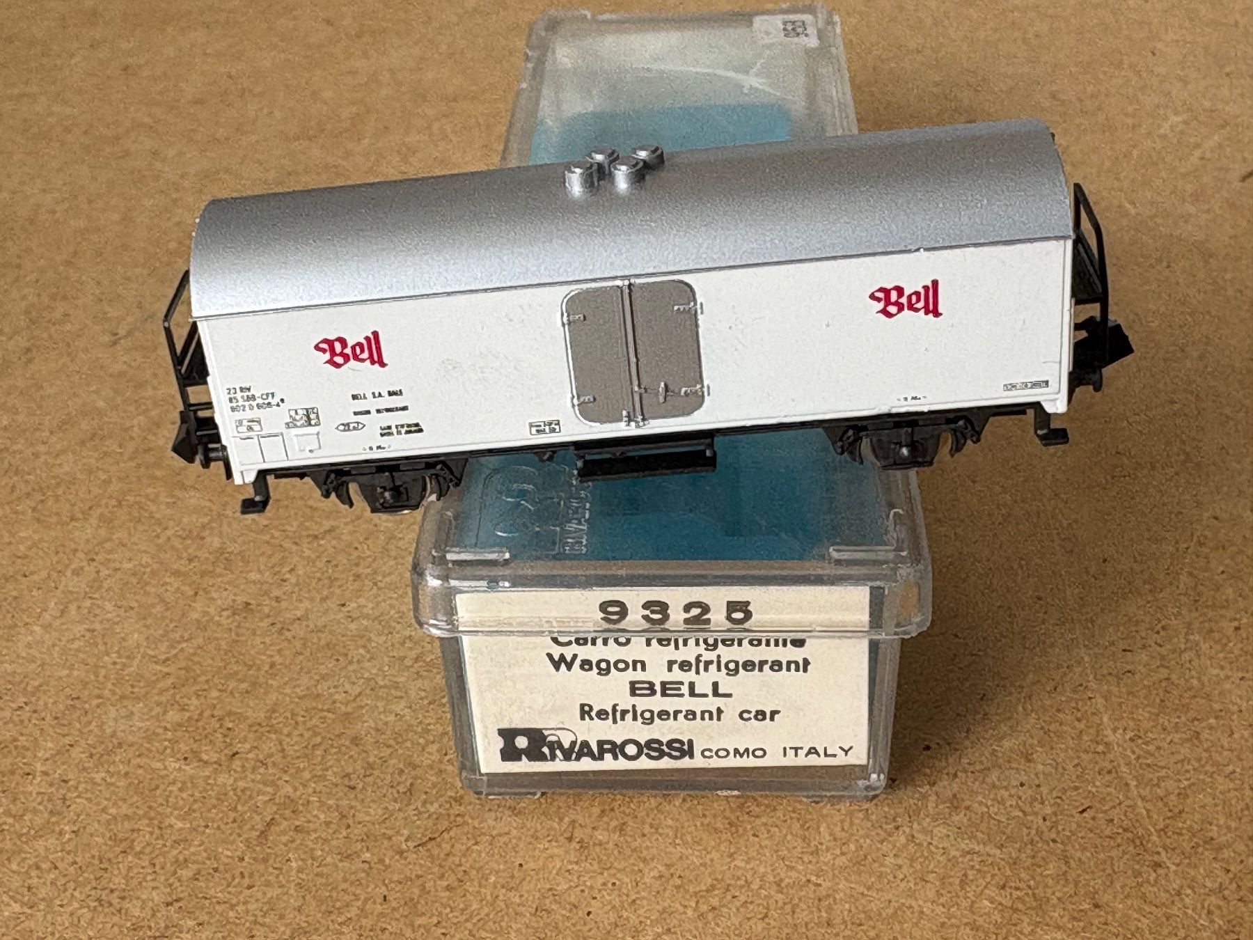 Rivarossi Modellini di ferrovie: Rivarossi 9325 Kühlwagen BELL SBB – Nuovo (secondo la descrizione) da Hauterive NE venduto da eriamch