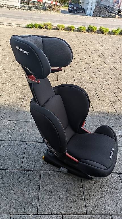 Maxi-Cosi Seggiolini per auto: Maxi-Cosi RodiFix AirProtect - TOPZUSTAND - 2020 – Usato da Schwarzenburg venduto da Aragonortega 1