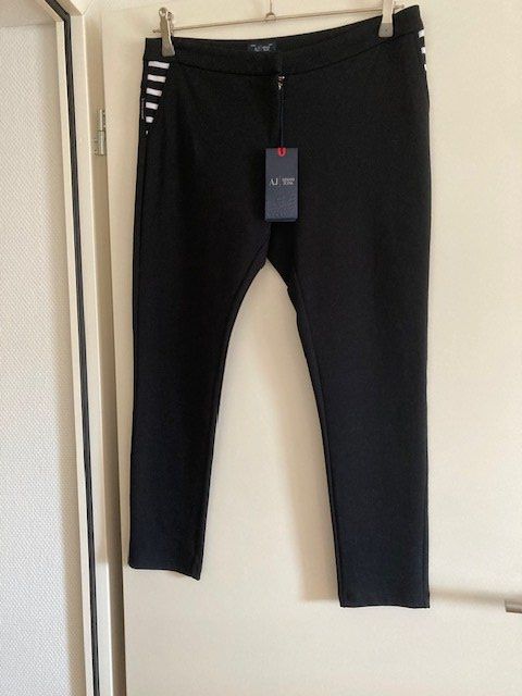 Armani Pantaloni: Hose Armani Jeans – Nuovo e nell'imballaggio originale da Malters venduto da Boxer18