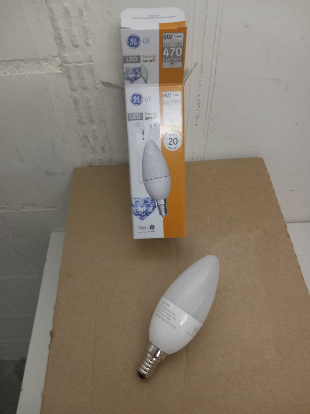 Lampen: LED Lampe E14  6W. 2700K – Neu und originalverpackt aus Thun von Beroshop
