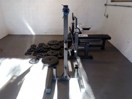 Atletica Hantelbank + Hantelablage + Gewichte