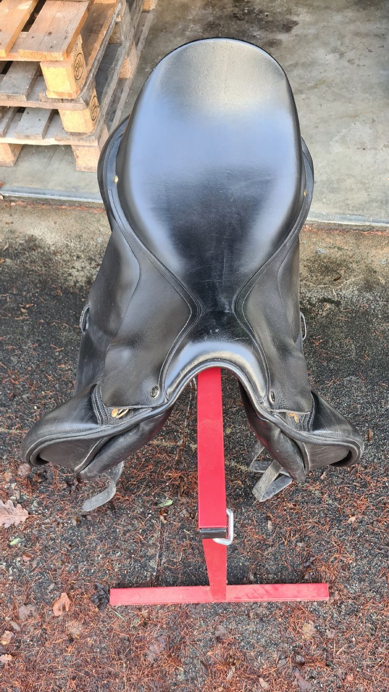 Selles, accessoires: la belle sattel – D'occasion à Trimbach par Meily2 1