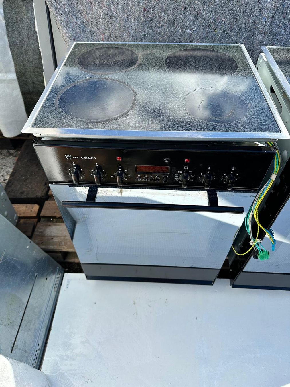 V-Zug Forni: Backofen mit Glaskeramik – Usato da Spreitenbach venduto da Space_X