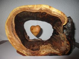 Holz Skulptur Wurzelholz Hohlkörper mit Herz (Div. Artikel)