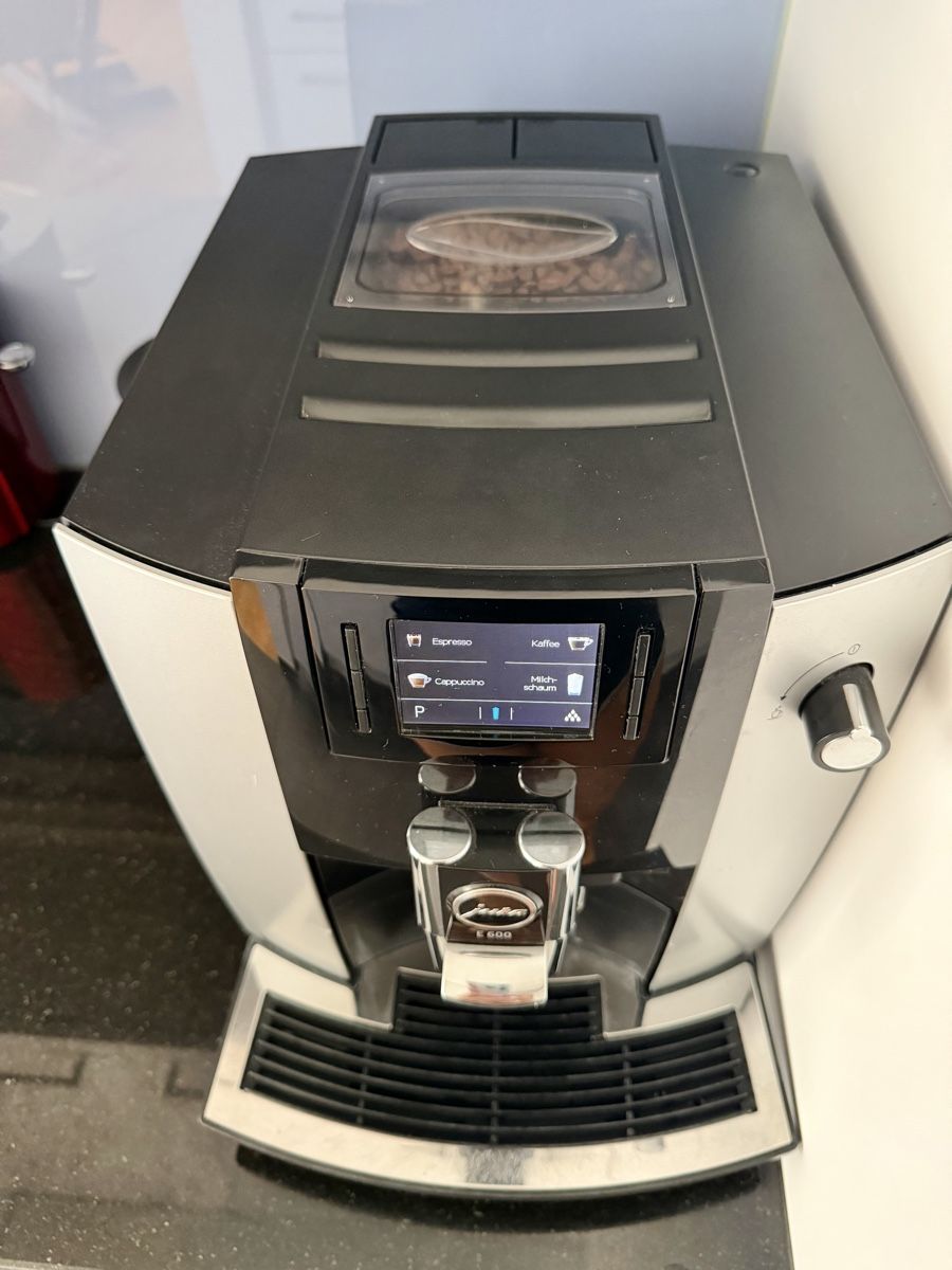 Jura Macchine per caffè & Macchine per espresso: Jura E600 Kaffeevollautomat – Usato da Zürich venduto da Brummer1988 4