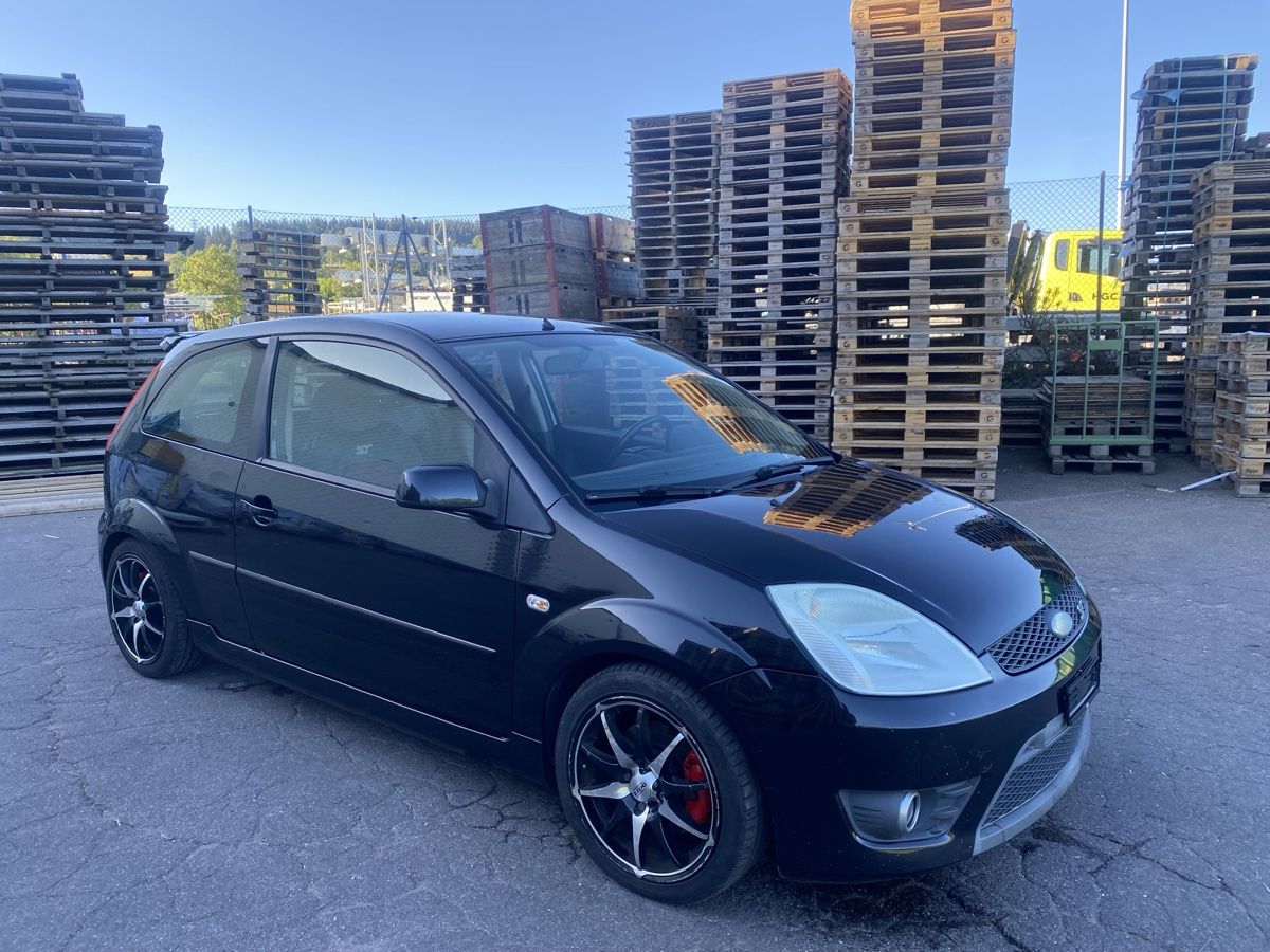 Ford Automobili: Ford Fiesta ST150 – Difettoso da La Chaux-de-Fonds venduto da mik_c8vp 4