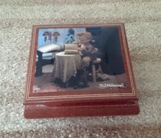 Hochwertige CH Musikdose aus Holz Handarbeit