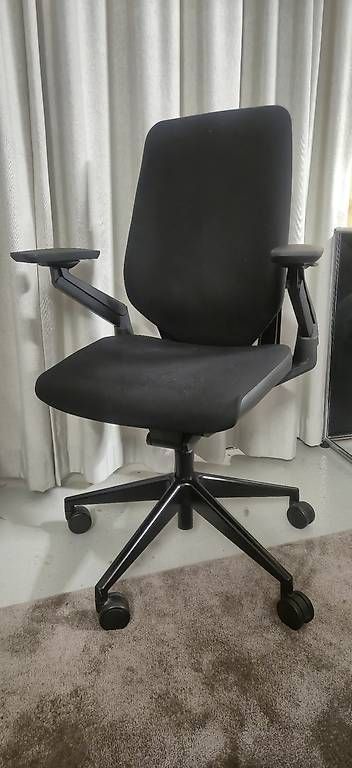 Steelcase Sedie: Steelcase, Ergonomischer Bürostuhl – Usato da Meilen venduto da COSTA_ABC 4
