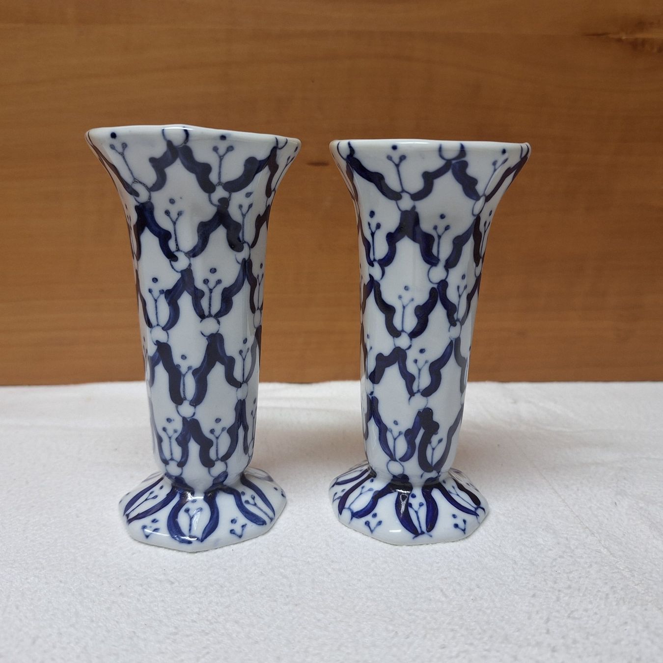 Kerzenständer: Versand möglich. 2 schöne Vintage Kerzenständer, handgemalt – Gebraucht aus Winterthur von Goldpipau 1