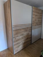 Kleiderschrank