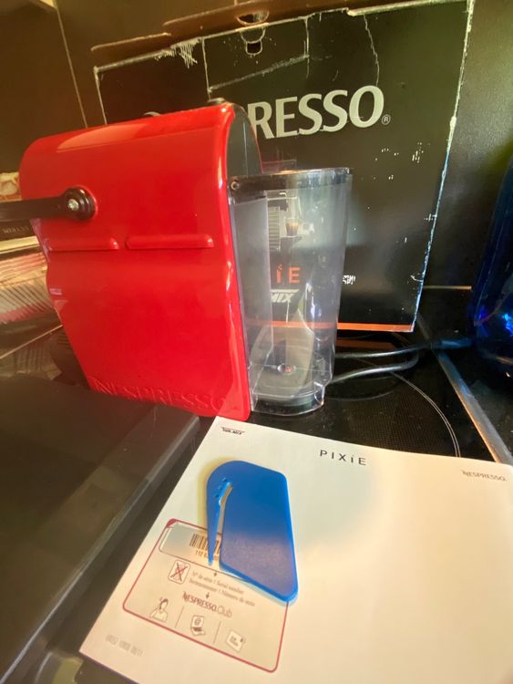 Nespresso Pixie TX 160 rot/ schwarz | Kaufen auf Ricardo