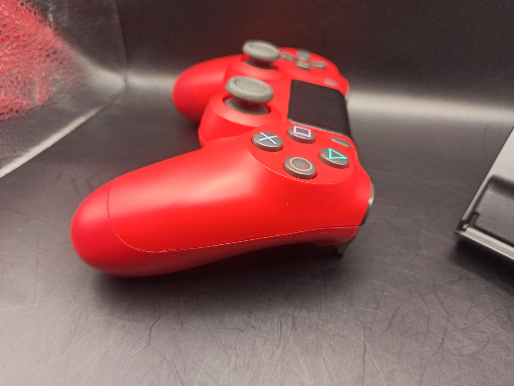 Controller: Original Controller Sony PS4 Wireless DualShock 4 V2 rot – Usato da Oberweningen venduto da mar_87mx 3