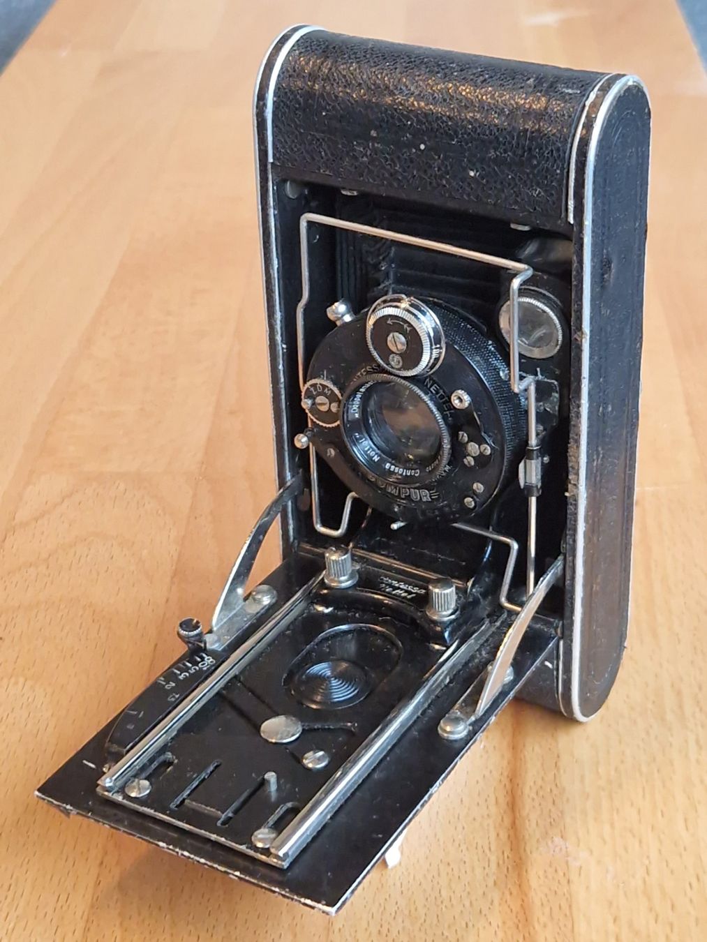 Appareil photo: Cocarette Kamera, Contessa-Nettel, 6x9cm – D'occasion à Zürich par schneiters 3