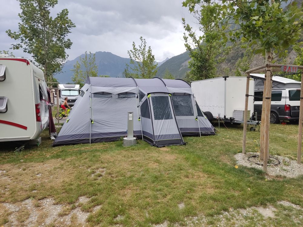 Outwell Zelte: Camping Zelt "Outwell Montana 6P" mit viel Zubehör (Royal) – Gebraucht aus Aeschi SO von 4u2see 3