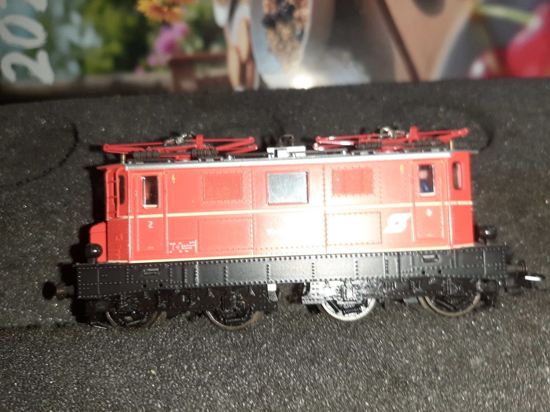 Roco Modelleisenbahnen: ROCO OBB 1045 014-6 – Gebraucht aus Avully von RIVALIS 1