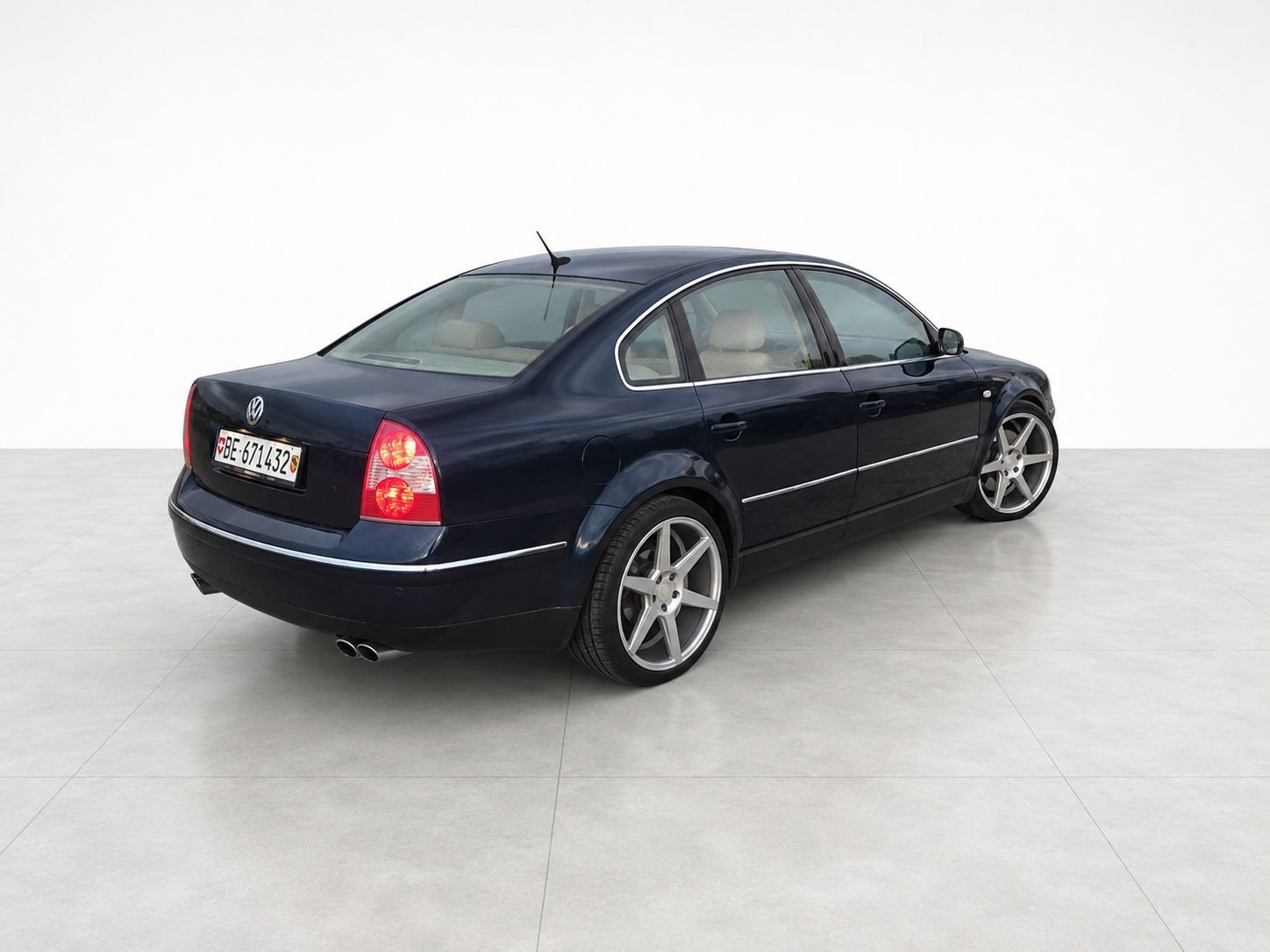 VW Automobili: Vw passat W8 4motion mit MFK  04.07.2025 – Usato da Aarberg venduto da 2002stefan 6