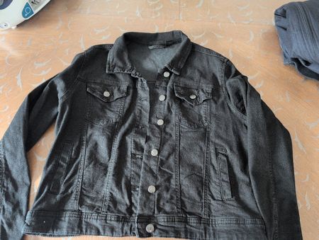 Veste en jean noire Esmara, taille 44, mi-saison