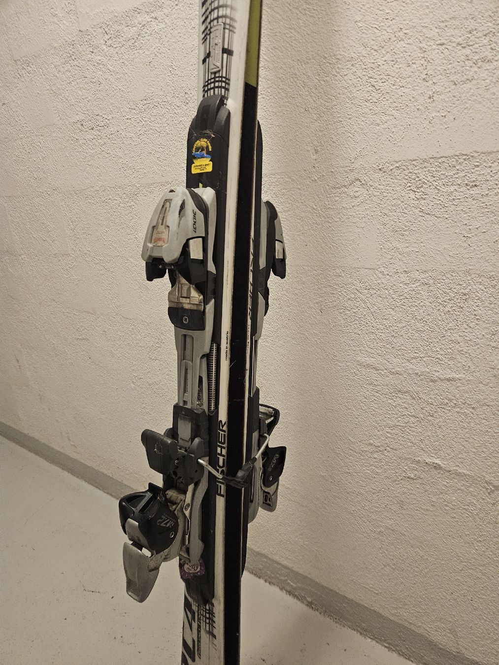 Fischer Sci: Fischer Ski 155 cm inkl. Bindung – gebraucht – Usato da Wetzikon ZH venduto da Fordajm 4