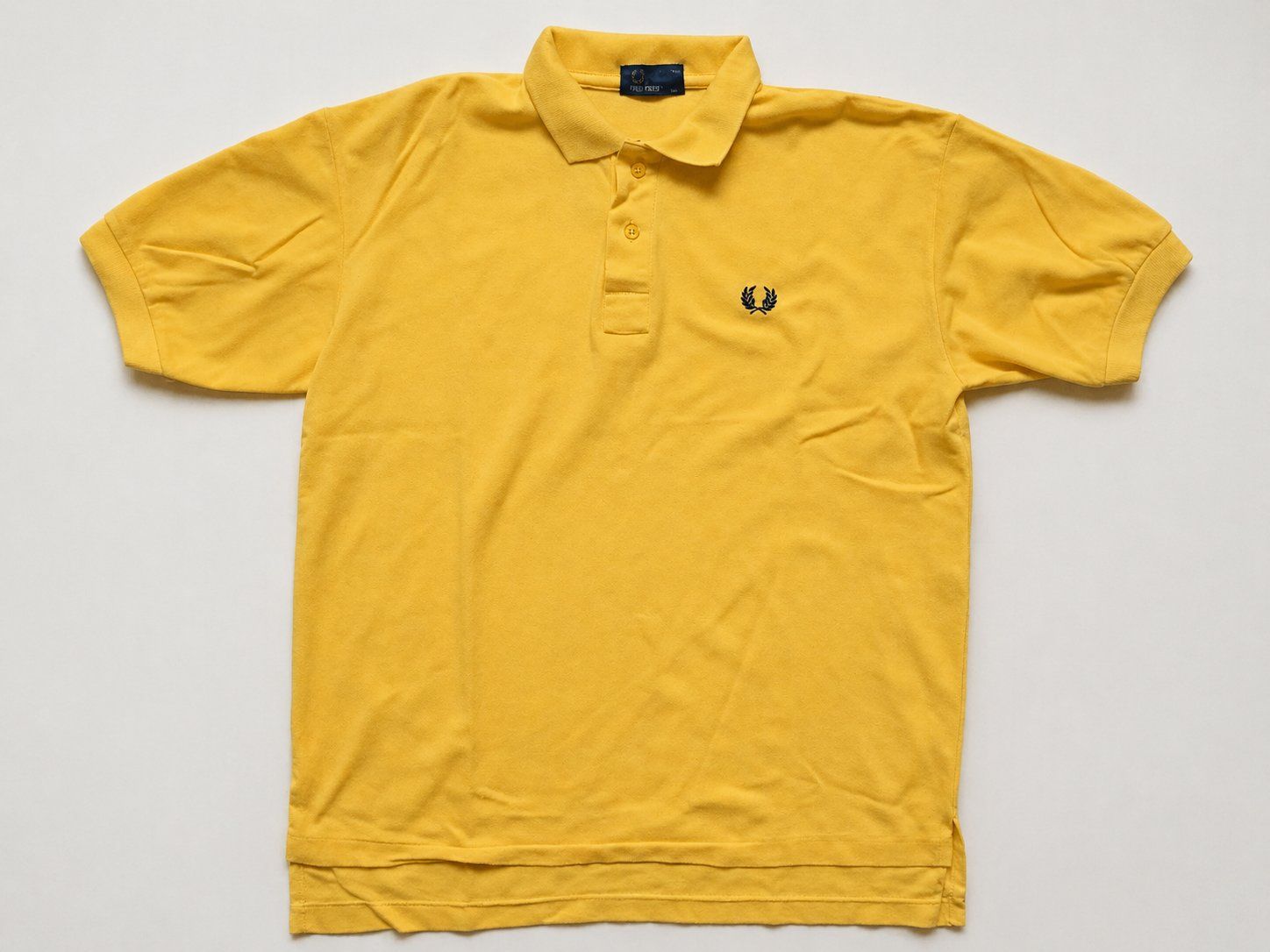 Fred Perry Magliette Polo: Polo Fred Perry Jaune Taille L - TBE – Usato da Farvagny-le-Grand venduto da LaCaverne