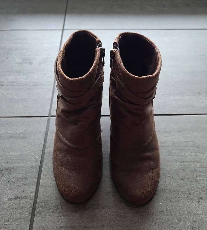 Scarpe da donna: dunkelbraune Stiefeletten (Grösse 37) – Usato da Herisau venduto da lia17 3