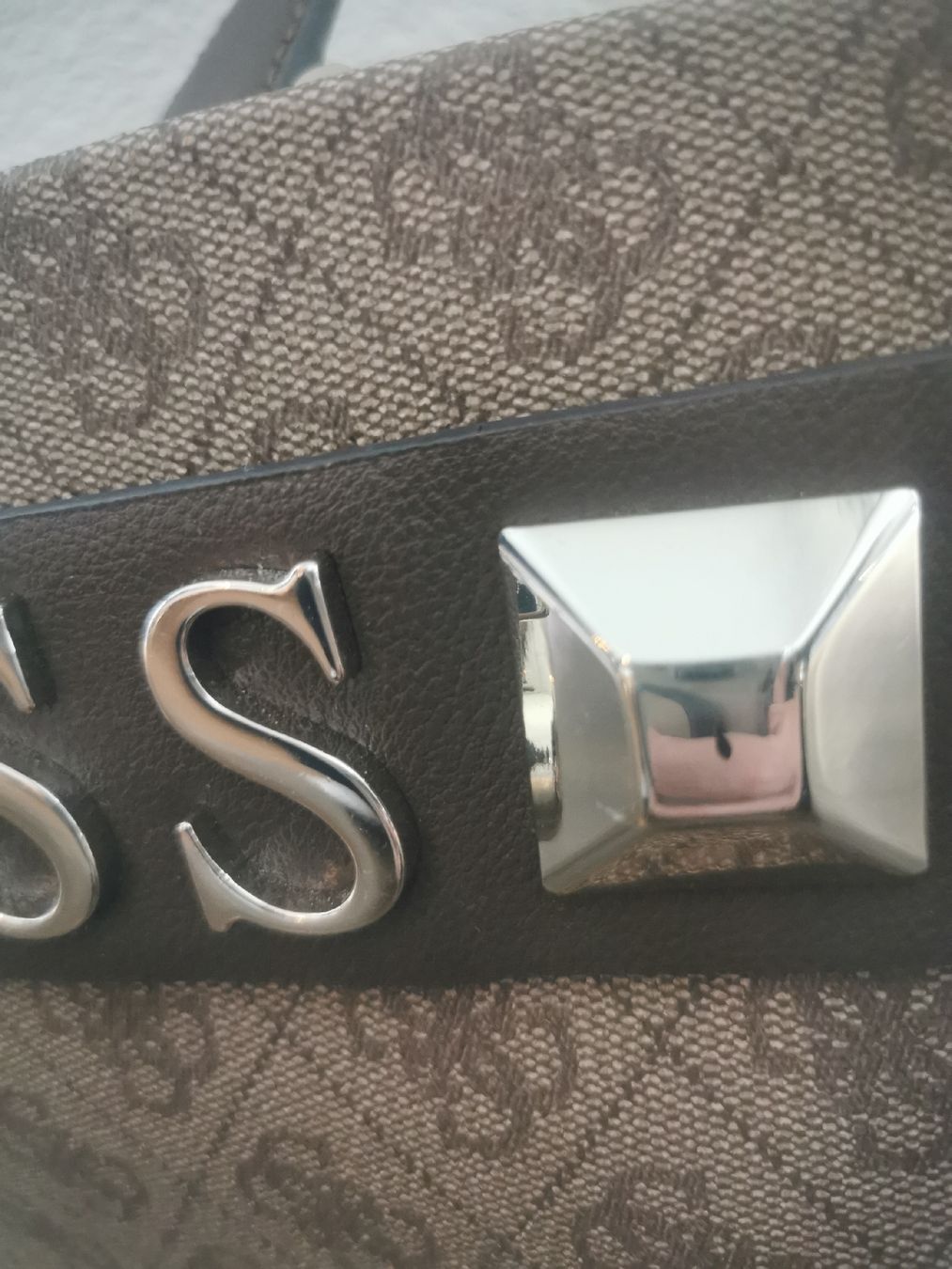 Guess Borse da donna: Guess Tasche – Usato da Zürich venduto da ssi_6pt7 2
