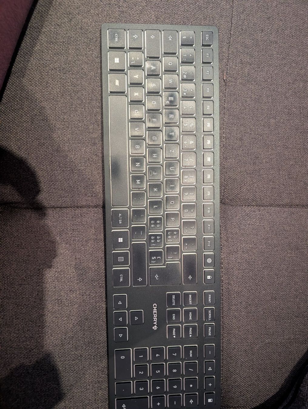 Tastaturen: Tastatur Cherry KW 9100 Slim – Gebraucht aus Besenbüren von ram_z8pp