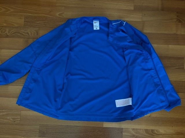 Giacche: Nike Trainingsjacke Gr 147-158 – Usato da Zürich venduto da lilizurich 1