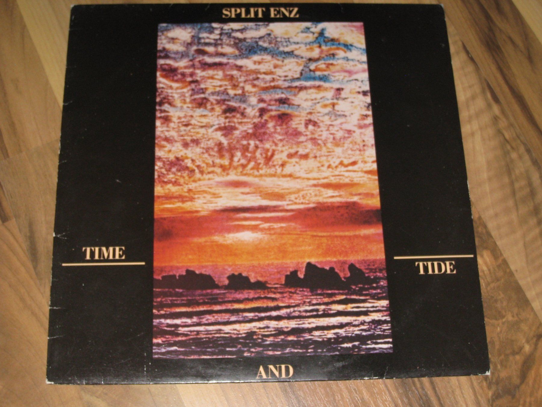 Vinyles: LP - SPLIT ENZ - TIME AND TIDE – D'occasion à Steckborn par Quo7