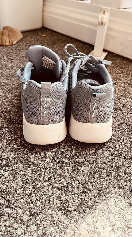 Scarpe da donna: Skechers hellblau – Usato da Spiegel b. Bern venduto da Tibi1966 2
