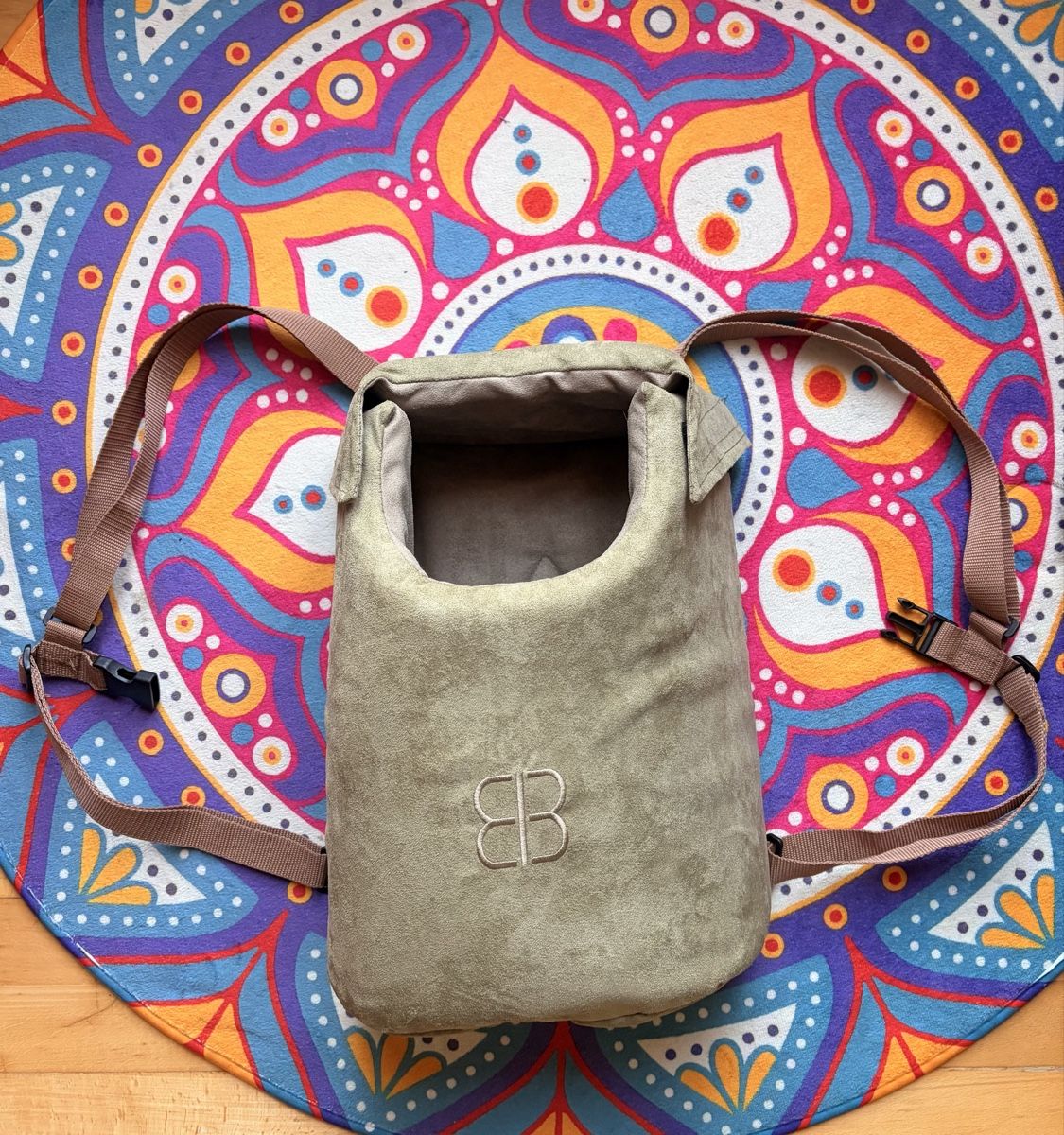 Sacs à dos: Hunderucksack bis 5Kg 25x19x35 cm – D'occasion à Bibern SO par oOooOo
