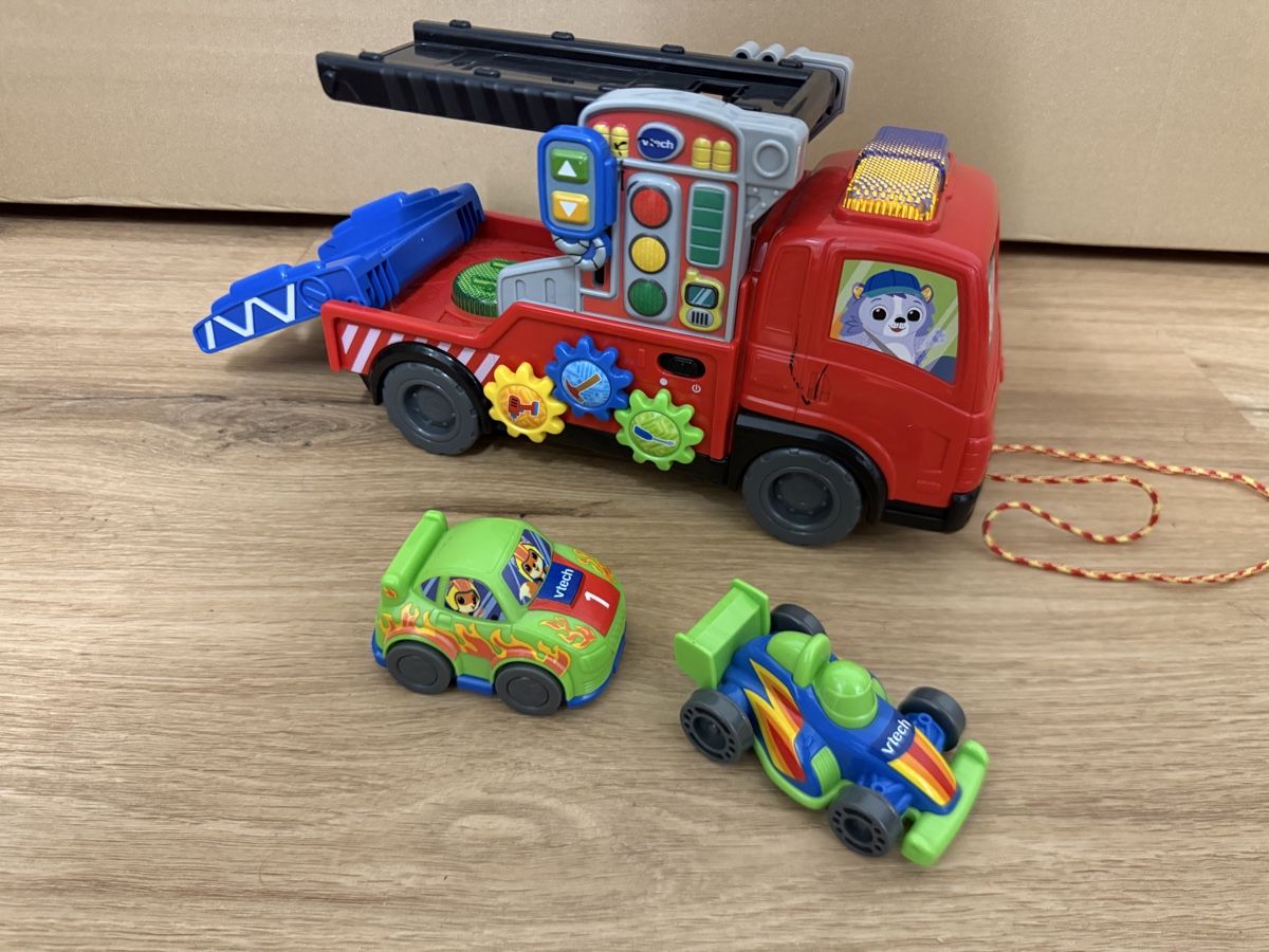 Vtech Giocattoli: Vtech Baby Autotransporter  – Usato da Kölliken venduto da Vivii01
