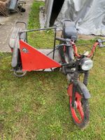 Mofa mit Seitenwagen