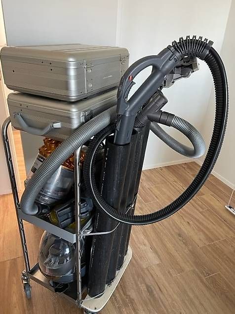 Aspirapolveri & Accessori: Putz Wagen mit Dysen Staubsauger und Dampfgerät – Usato da Grenchen venduto da schrol63 1
