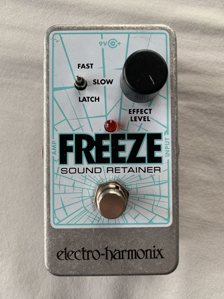 Electro-Harmonix Musikinstrumente: Electro-Harmonix Freeze Pedal – Defekt aus Glarus von