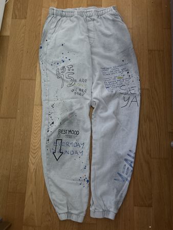Coole Sommer-Hose mit Print, Grösse 164, neuwertig!