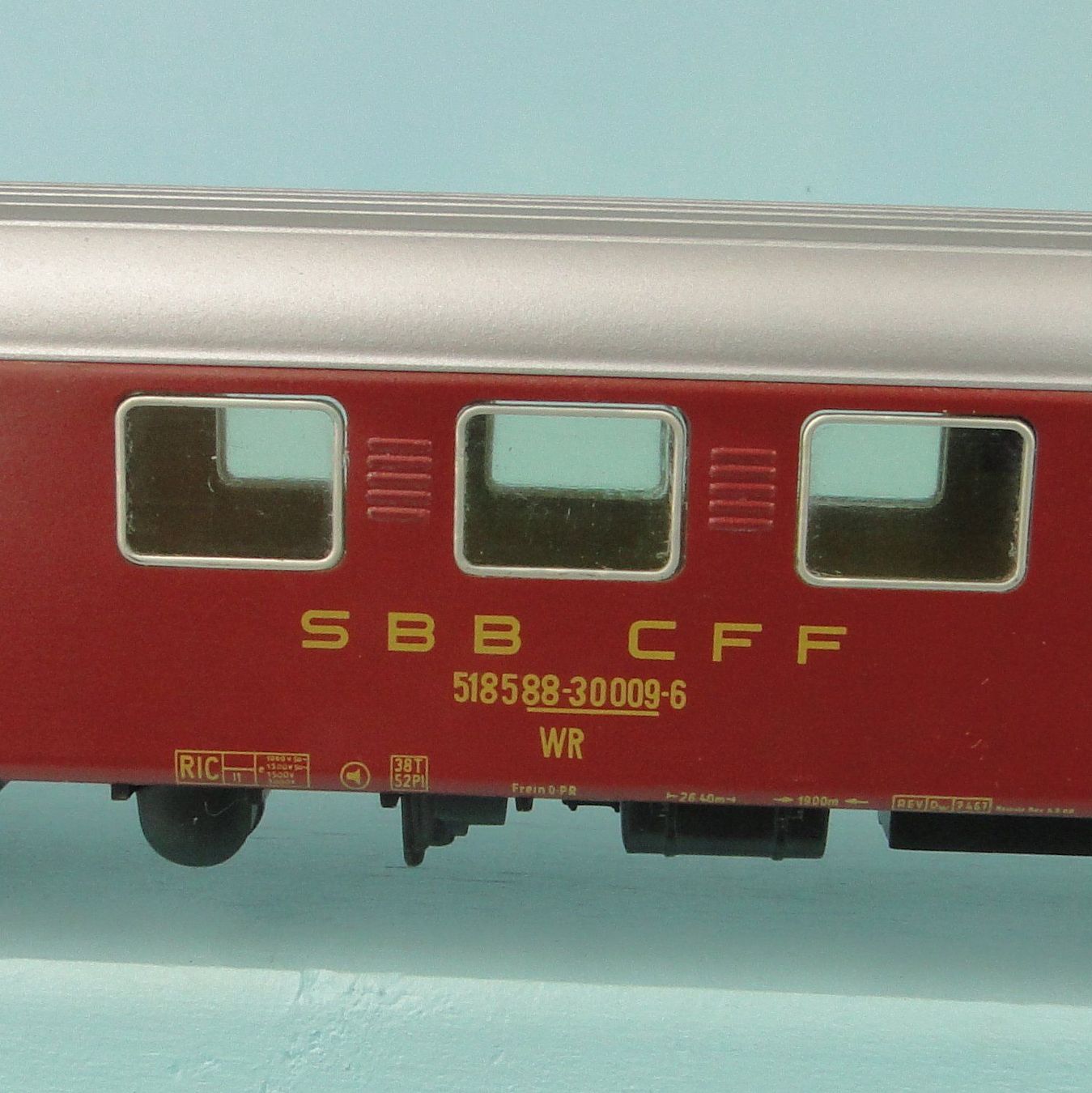 Märklin Modellini di ferrovie: Märklin 4060 SBB Restaurant Wagen, blech – Usato da Bülach venduto da cann11 5