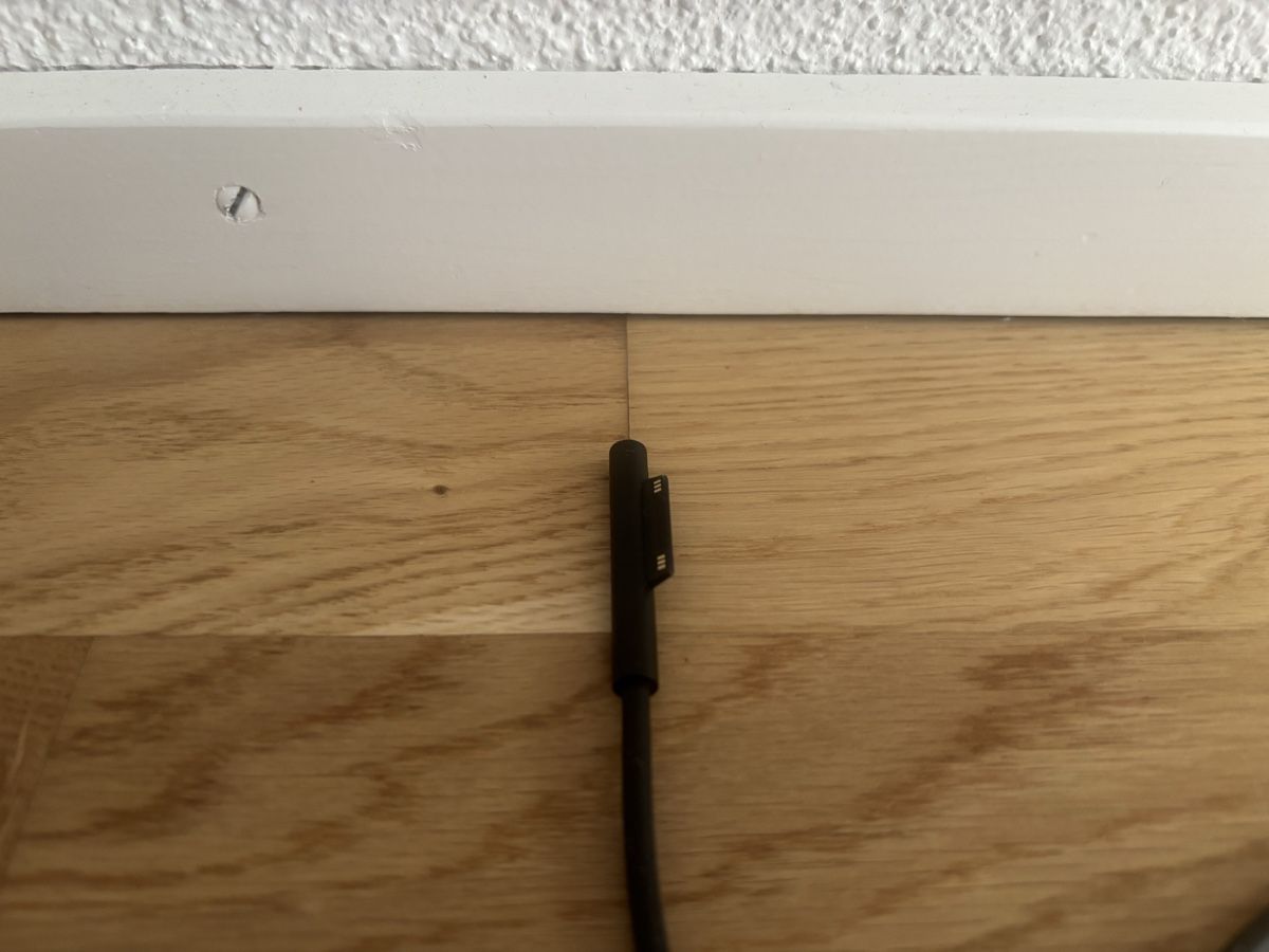 Microsoft Caricabatterie: Microsoft Surface Laptop Netzteil: original, NP 60 – Usato da Zug venduto da volpo6300 4