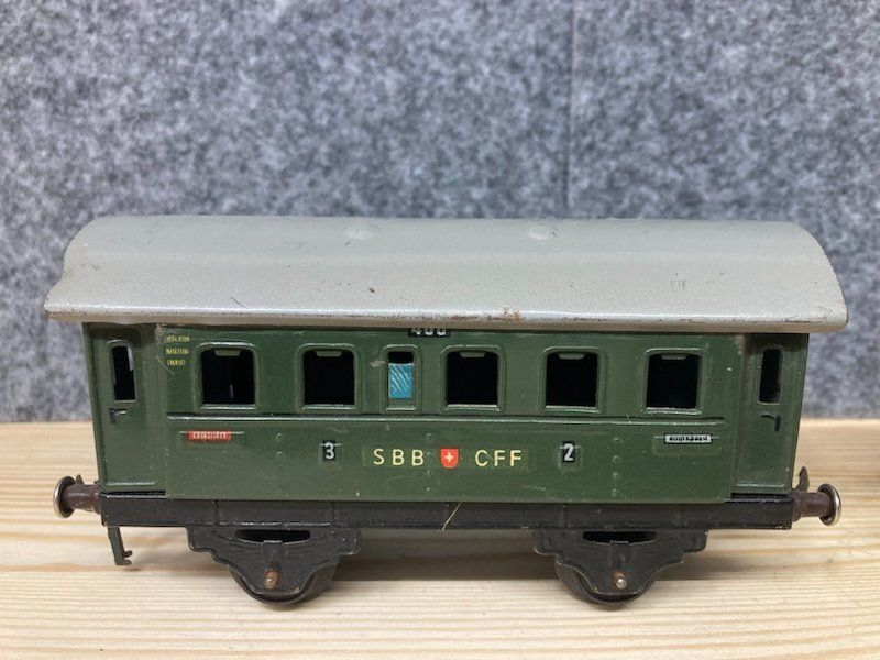 Fleischmann Modelleisenbahnen: 2 x Fleischmann Spur 0 Güterwagen 400 SBB Made in U.S. Zone – Gebraucht aus Büsserach von ModellbahnDepot 3