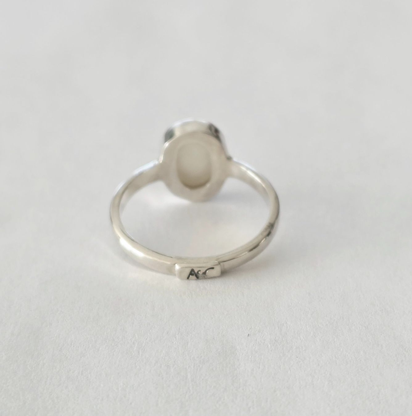 Anelli: Oval Mutterperle Silberring 925 - A&C Oslo - Neu – Nuovo e nell'imballaggio originale da Uetikon am See venduto da Coralreef 6