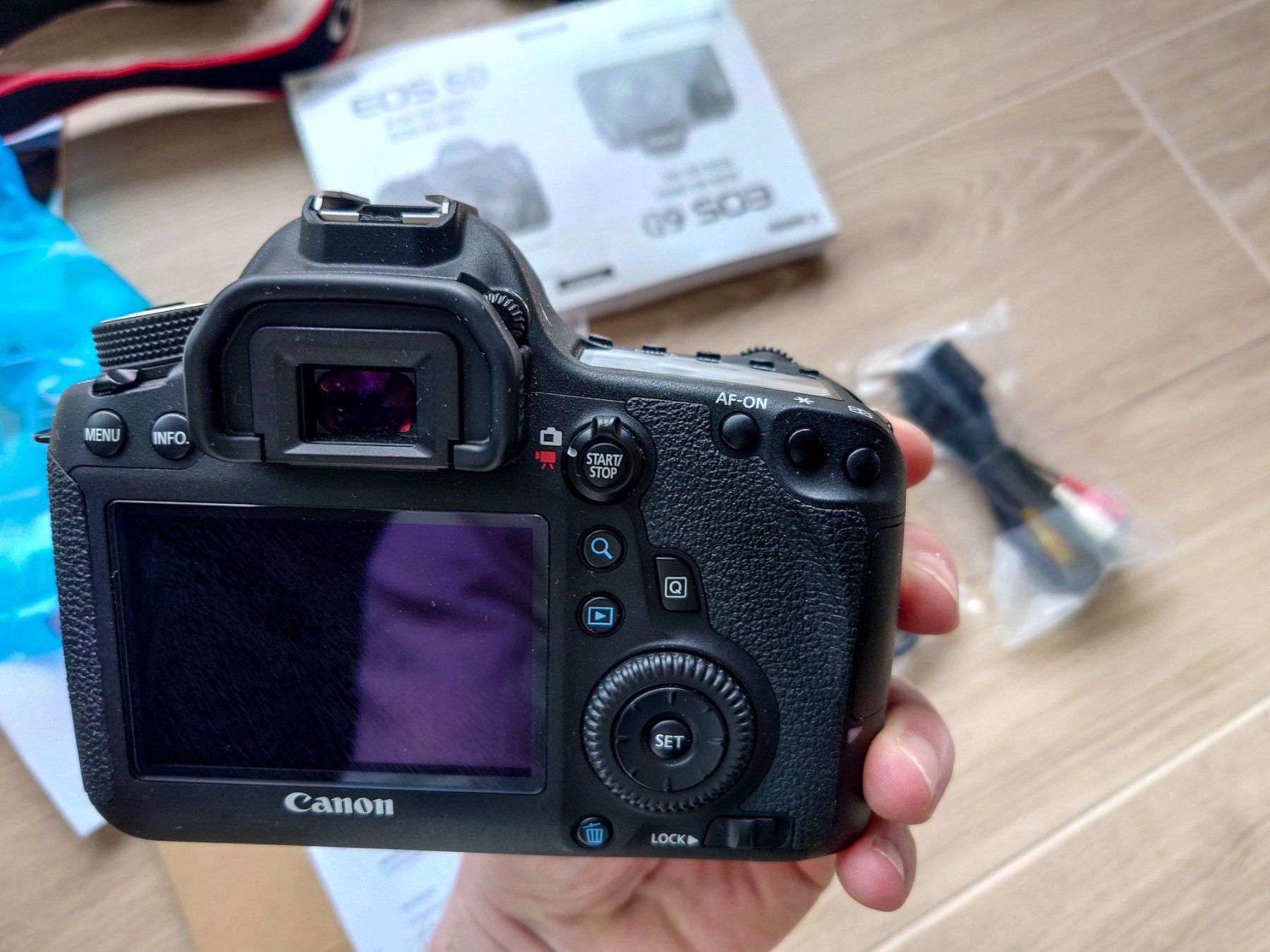 Canon Fotocamera: Canon EOS 6d body – Usato da Epalinges venduto da bracelet123 4